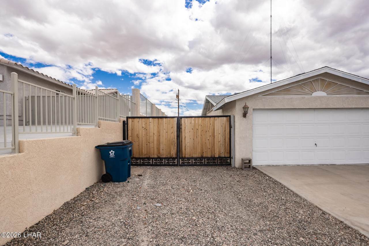 https://bt-photos.global.ssl.fastly.net/lakehavasu/1280_boomver_1_1040408-2.jpg