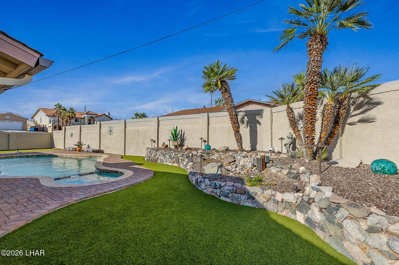 3240 Silver Arrow Dr - Photo 1