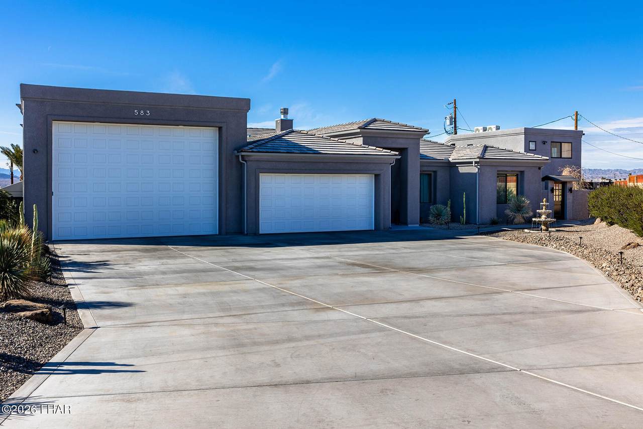 583 Robin Ln - Photo 1