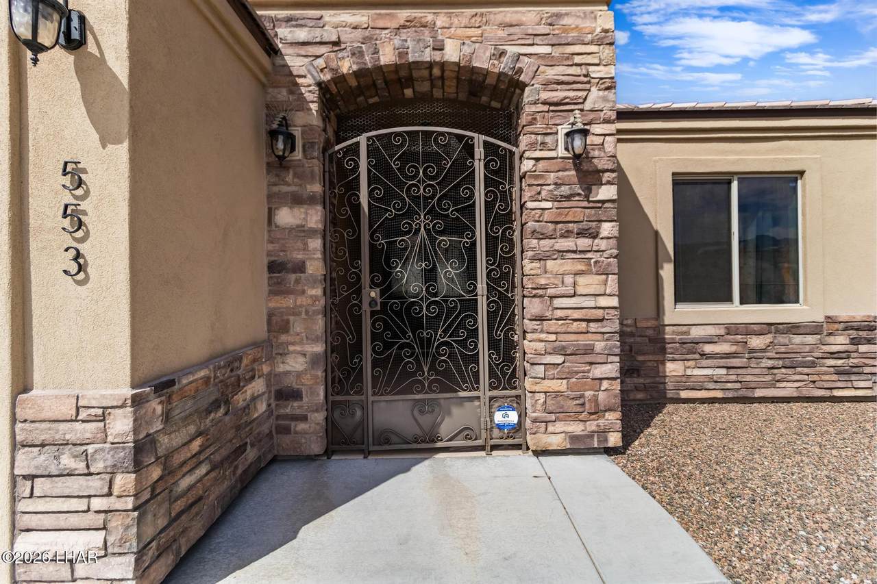 https://bt-photos.global.ssl.fastly.net/lakehavasu/1280_boomver_1_1040418-2.jpg
