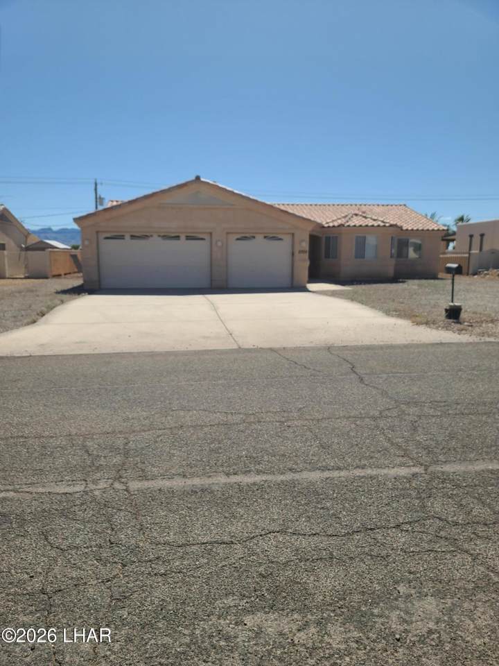 2700 Inca Dr - Photo 1