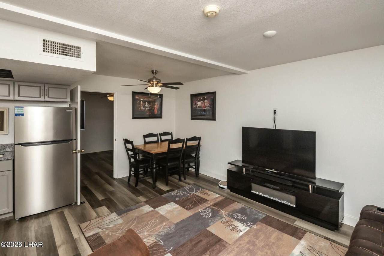 https://bt-photos.global.ssl.fastly.net/lakehavasu/1280_boomver_1_1040425-2.jpg