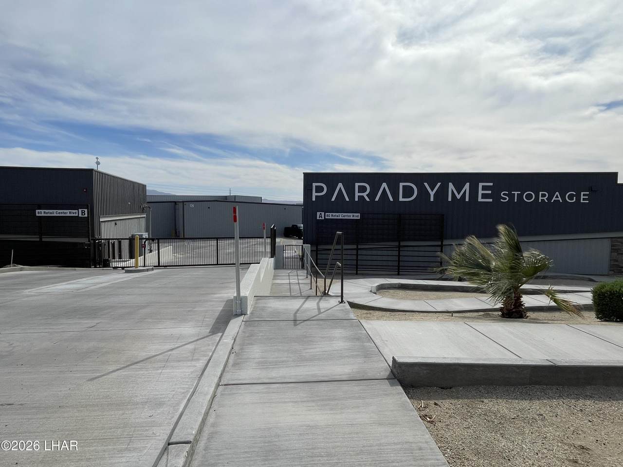 80 Retail Centre Blvd Ave - Photo 1