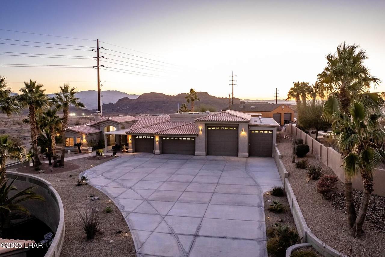 https://bt-photos.global.ssl.fastly.net/lakehavasu/1280_boomver_1_1040497-2.jpg