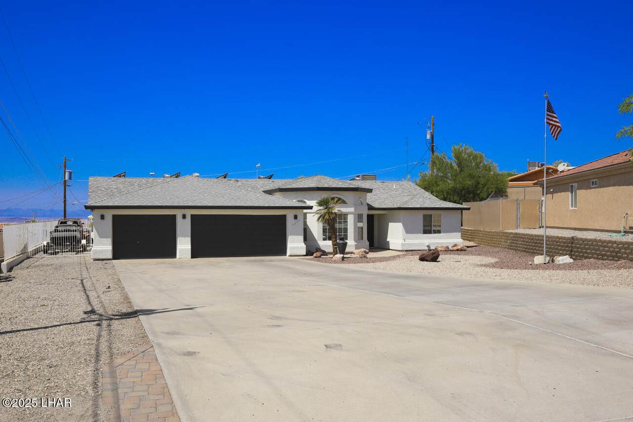 https://bt-photos.global.ssl.fastly.net/lakehavasu/1280_boomver_1_1040513-2.jpg