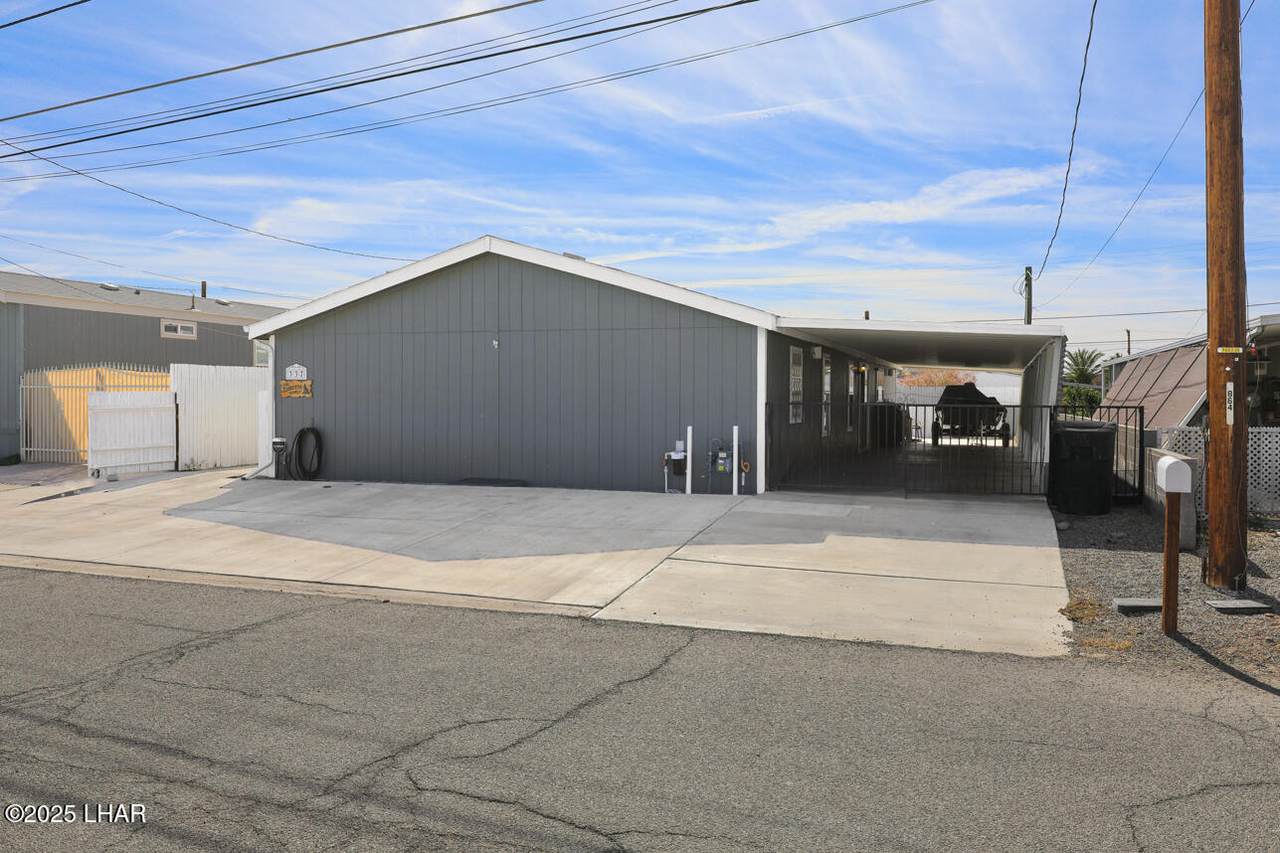 337 Moonlight Dr - Photo 1