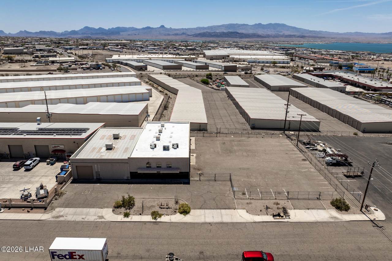 https://bt-photos.global.ssl.fastly.net/lakehavasu/1280_boomver_1_1040621-2.jpg