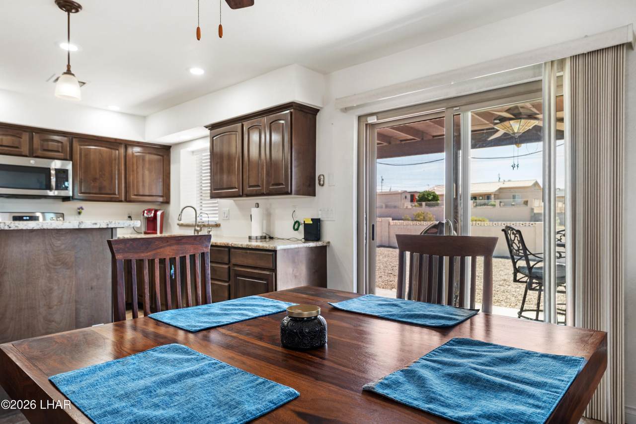 https://bt-photos.global.ssl.fastly.net/lakehavasu/1280_boomver_1_1040644-2.jpg