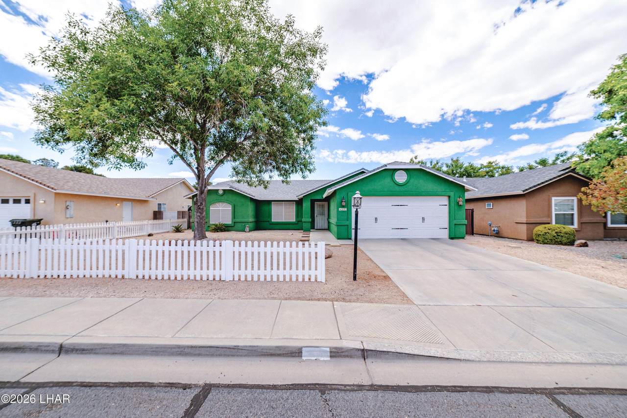 https://bt-photos.global.ssl.fastly.net/lakehavasu/1280_boomver_1_1040725-2.jpg