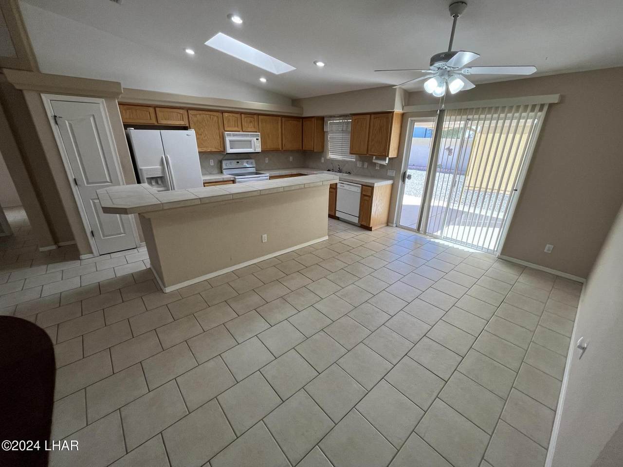 https://bt-photos.global.ssl.fastly.net/lakehavasu/1280_boomver_1_1040731-2.jpg