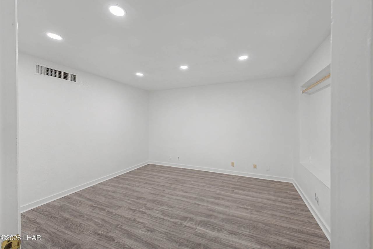 https://bt-photos.global.ssl.fastly.net/lakehavasu/1280_boomver_1_1040737-2.jpg