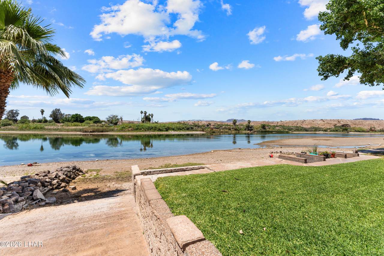 https://bt-photos.global.ssl.fastly.net/lakehavasu/1280_boomver_1_1040797-2.jpg