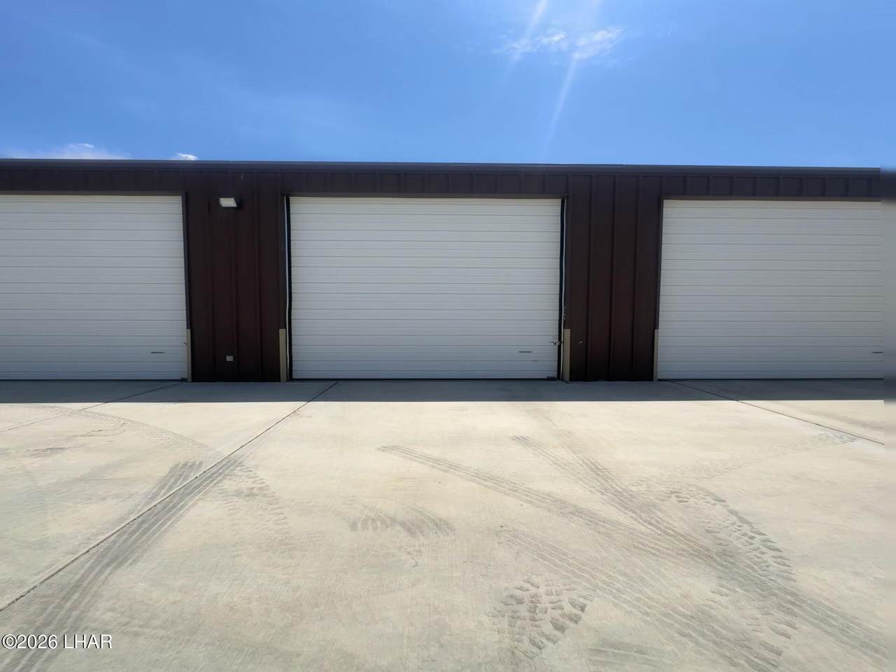 1640 Acoma Blvd - Photo 1