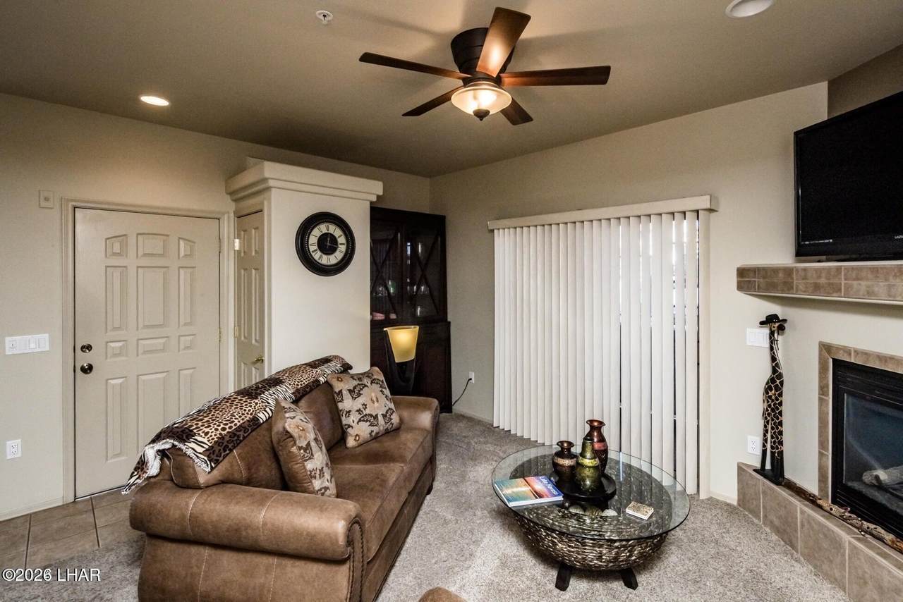 https://bt-photos.global.ssl.fastly.net/lakehavasu/orig_boomver_1_1040886-2.jpg