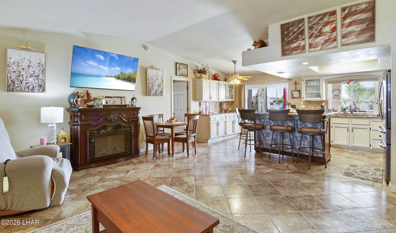 https://bt-photos.global.ssl.fastly.net/lakehavasu/1280_boomver_1_1040887-2.jpg