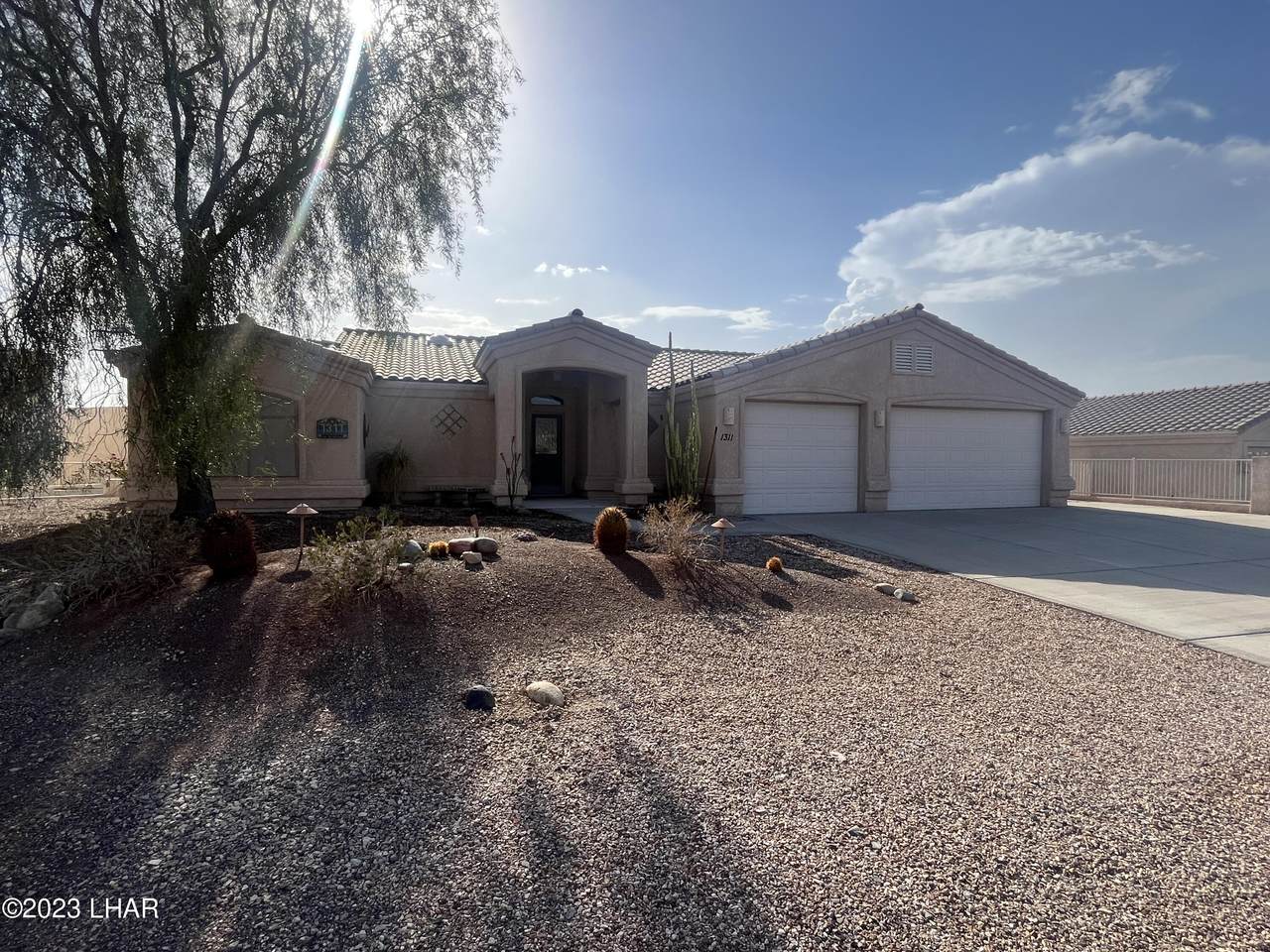 1311 Aviation Dr - Photo 1