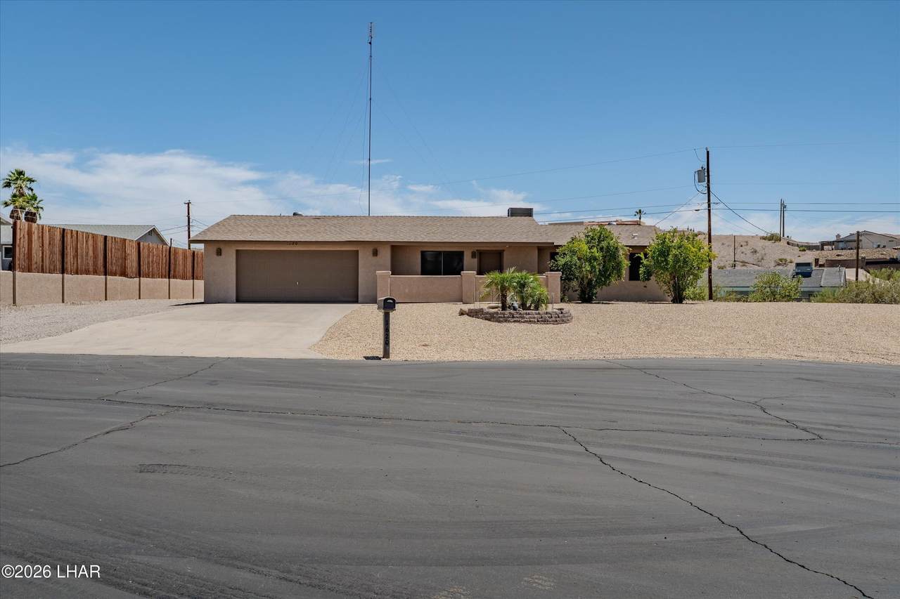 1620 Arizona Ln - Photo 1