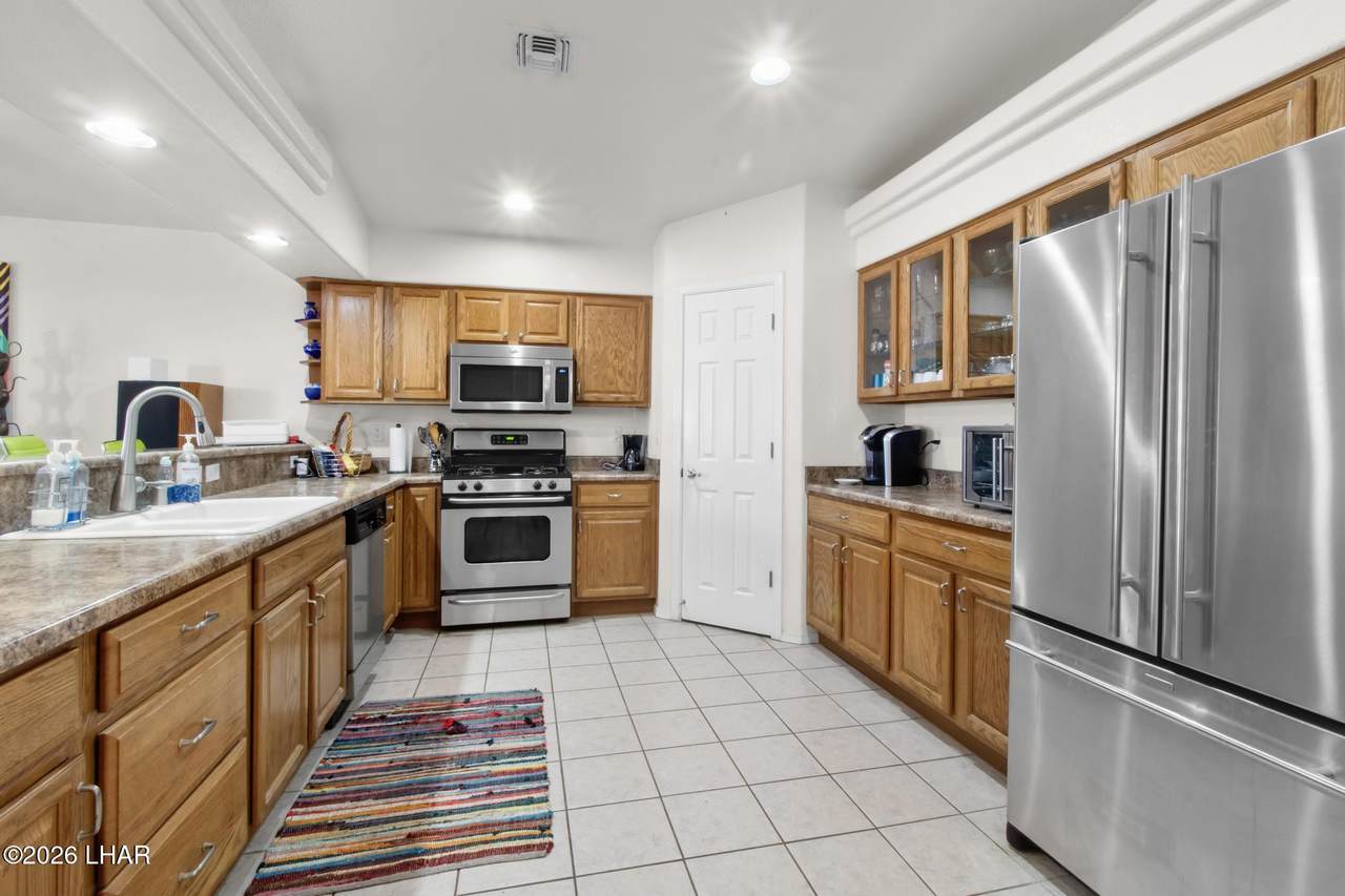 https://bt-photos.global.ssl.fastly.net/lakehavasu/1280_boomver_1_1040915-2.jpg