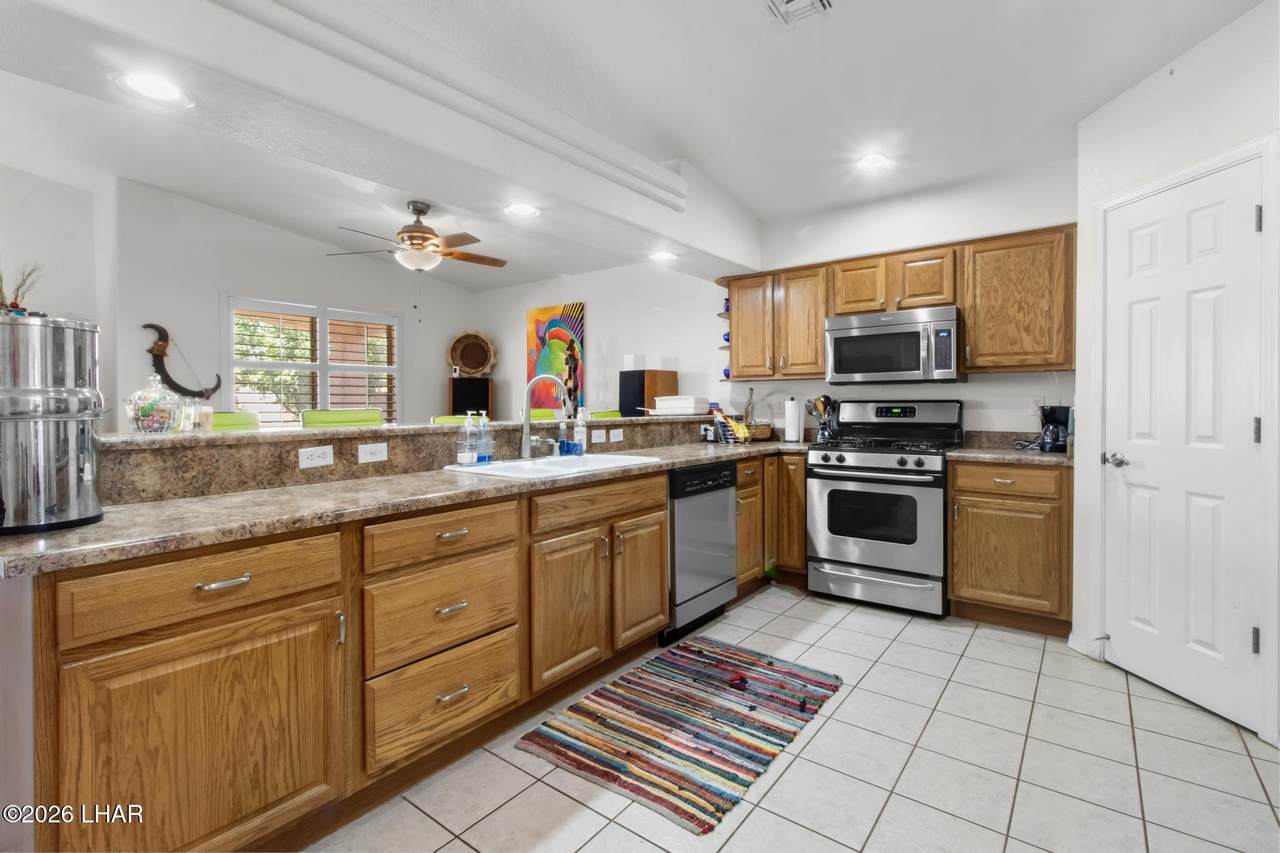 https://bt-photos.global.ssl.fastly.net/lakehavasu/1280_boomver_1_1040915-2.jpg