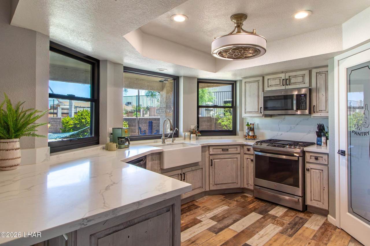 https://bt-photos.global.ssl.fastly.net/lakehavasu/1280_boomver_1_1040929-2.jpg