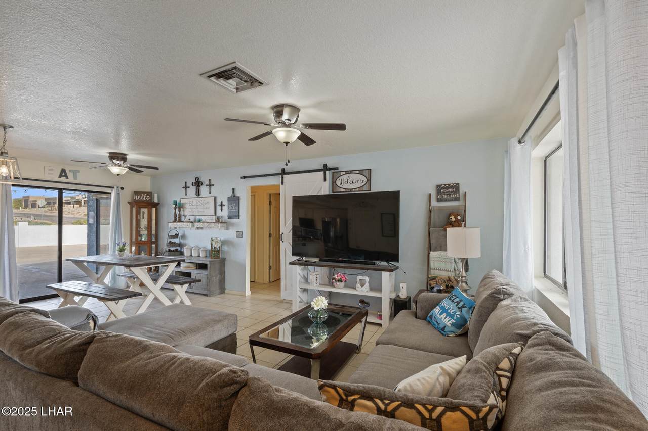 https://bt-photos.global.ssl.fastly.net/lakehavasu/1280_boomver_1_1040940-2.jpg