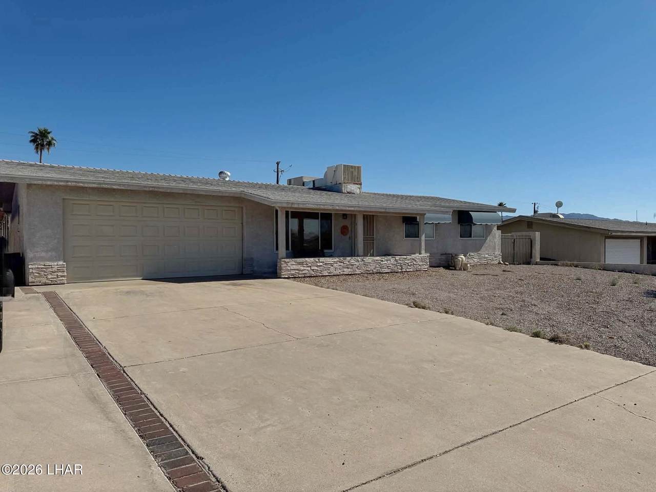 246 Smoketree Ave - Photo 1