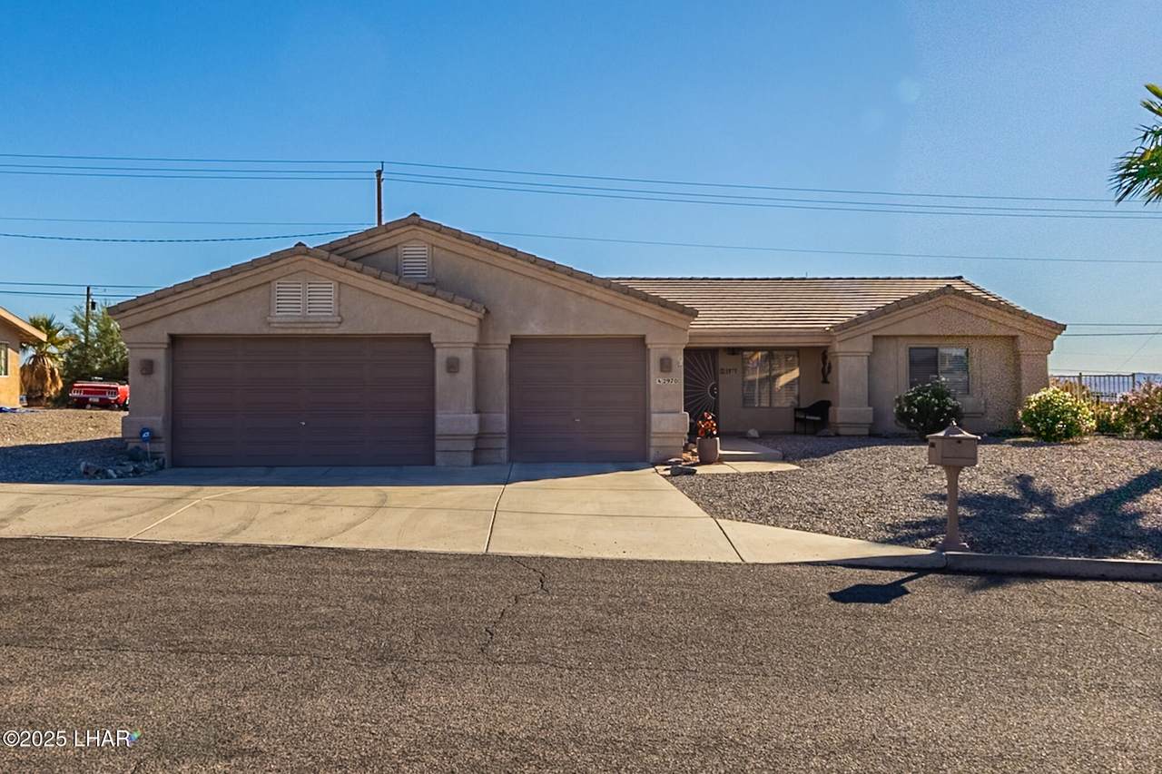 2970 Arabian Dr - Photo 1