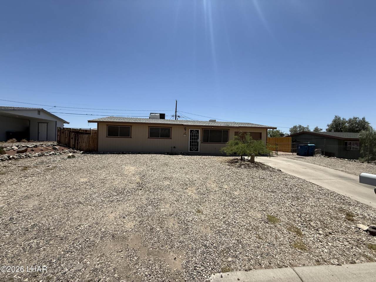 2110 Commander Dr - Photo 1