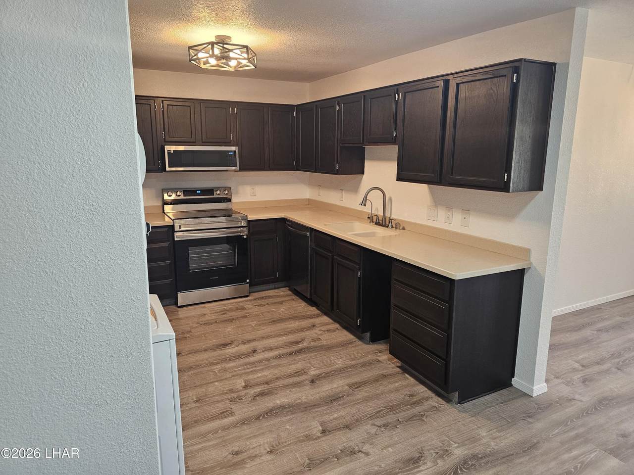https://bt-photos.global.ssl.fastly.net/lakehavasu/1280_boomver_1_1041052-2.jpg