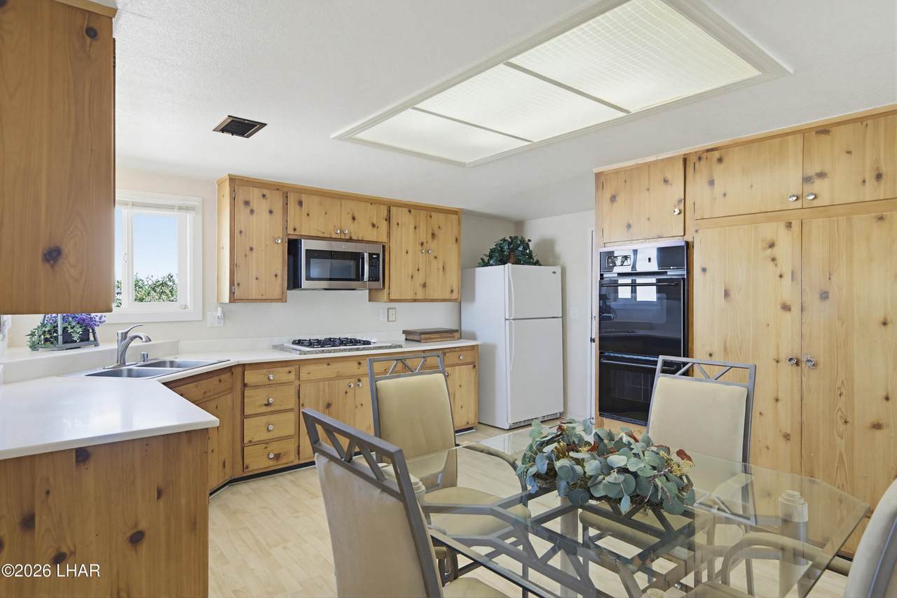 https://bt-photos.global.ssl.fastly.net/lakehavasu/1280_boomver_1_1041100-2.jpg