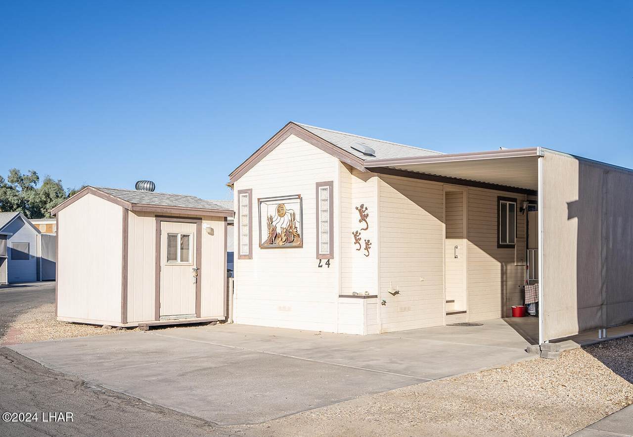 1534 Beachcomber Blvd - Photo 1