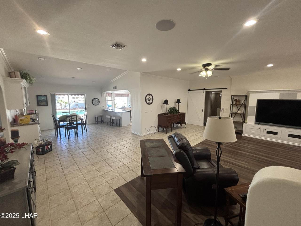 https://bt-photos.global.ssl.fastly.net/lakehavasu/1280_boomver_1_1041128-2.jpg