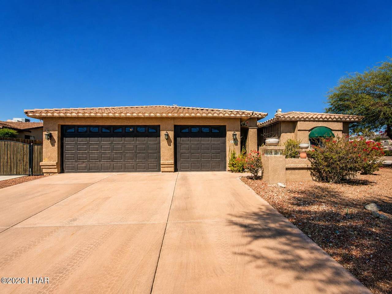 3231 Maverick Dr - Photo 1