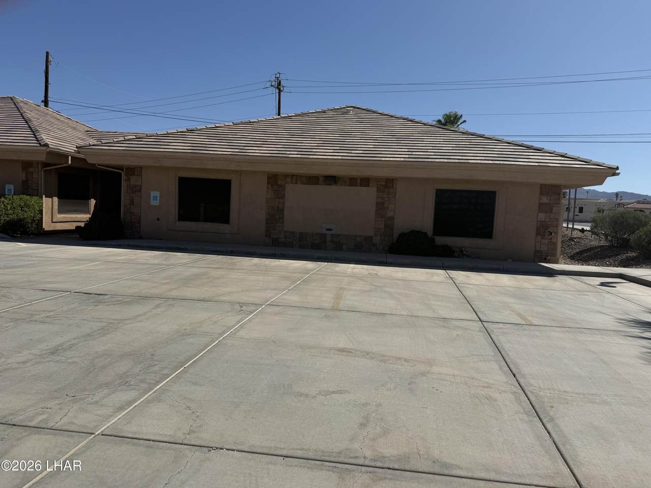 90 Acoma Blvd - Photo 1