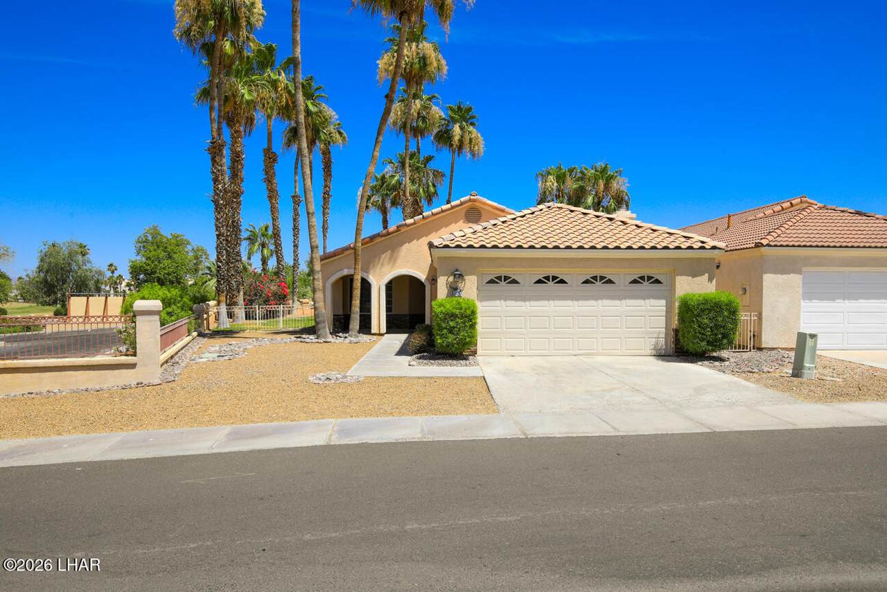 470 Acoma Blvd - Photo 1