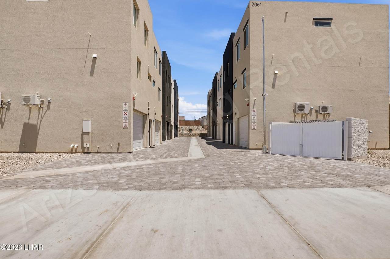 https://bt-photos.global.ssl.fastly.net/lakehavasu/1280_boomver_1_1041309-2.jpg