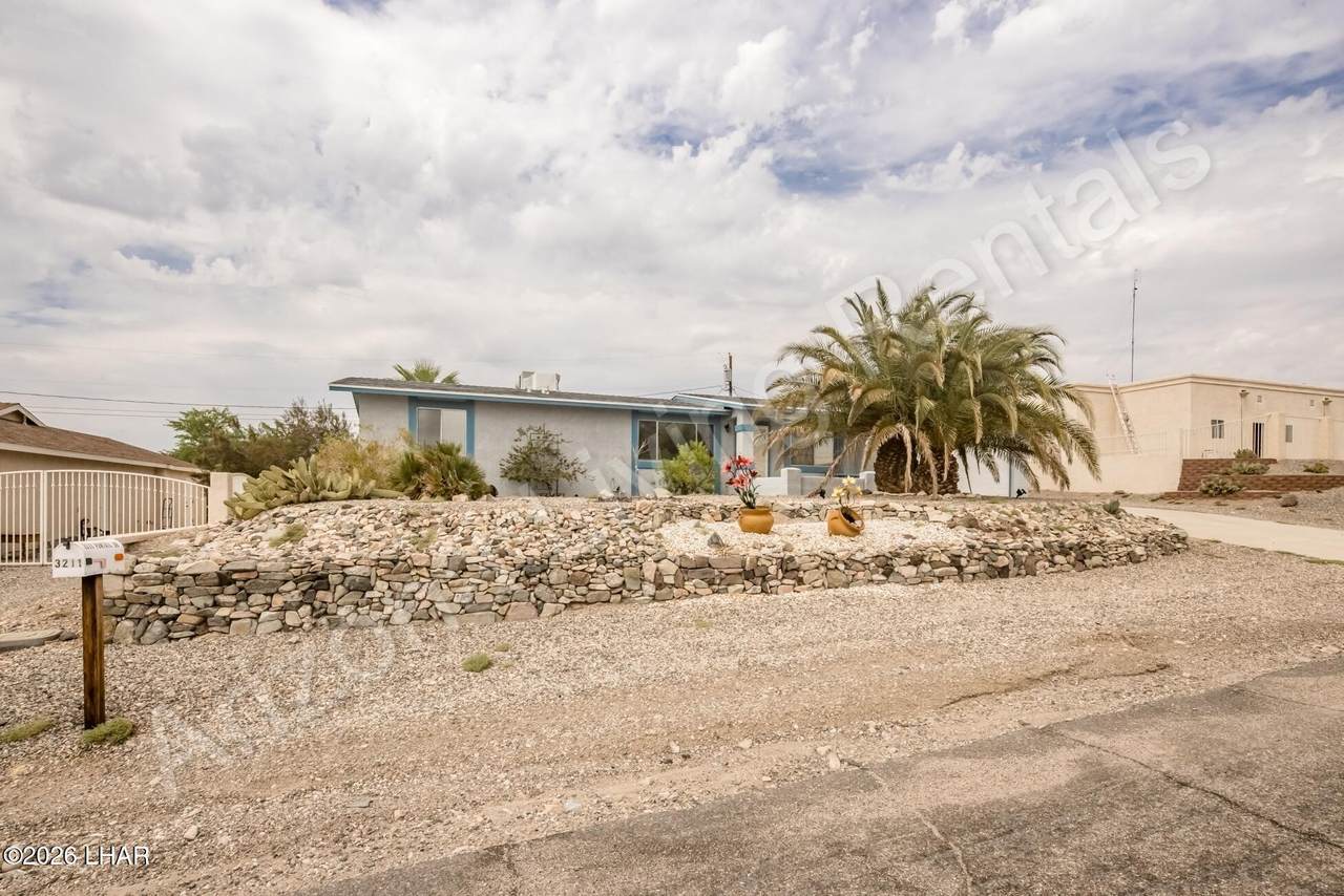 https://bt-photos.global.ssl.fastly.net/lakehavasu/1280_boomver_1_1041313-2.jpg