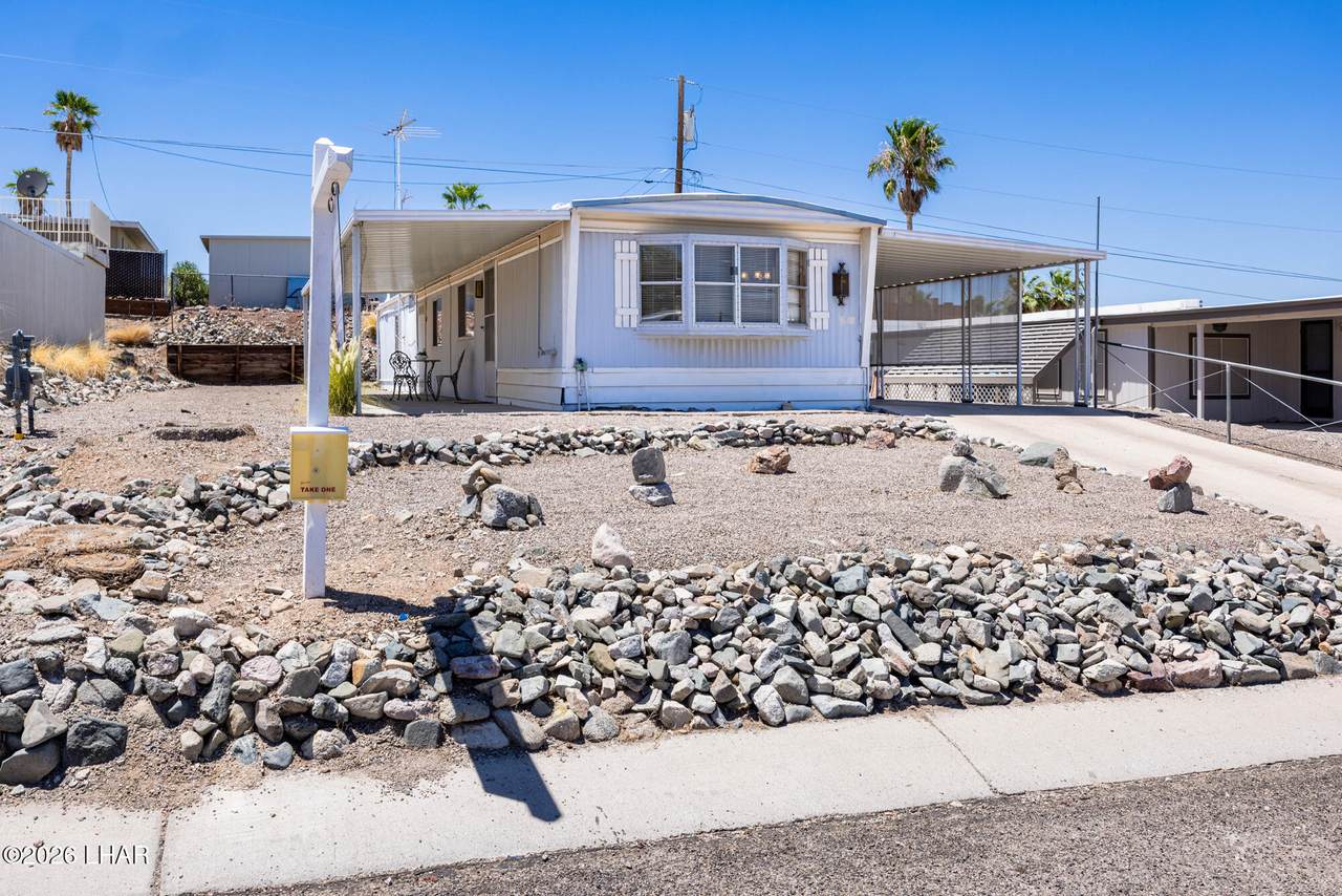 3103 Lake Dr - Photo 1