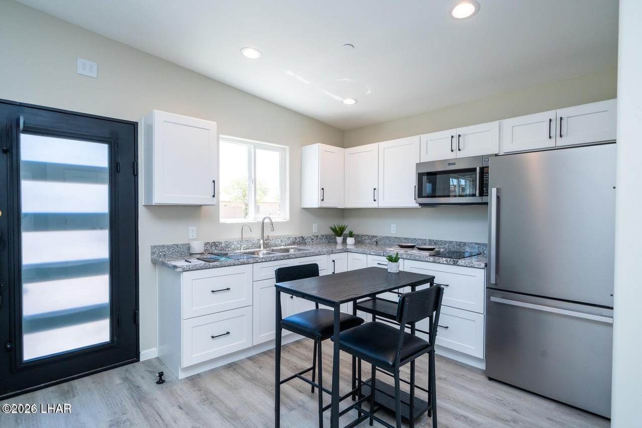 https://bt-photos.global.ssl.fastly.net/lakehavasu/1280_boomver_1_1041417-2.jpg