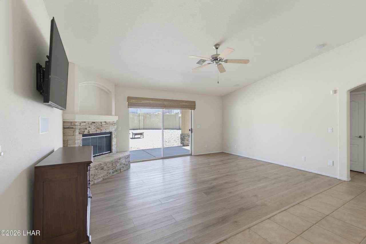 https://bt-photos.global.ssl.fastly.net/lakehavasu/1280_boomver_1_1041456-2.jpg