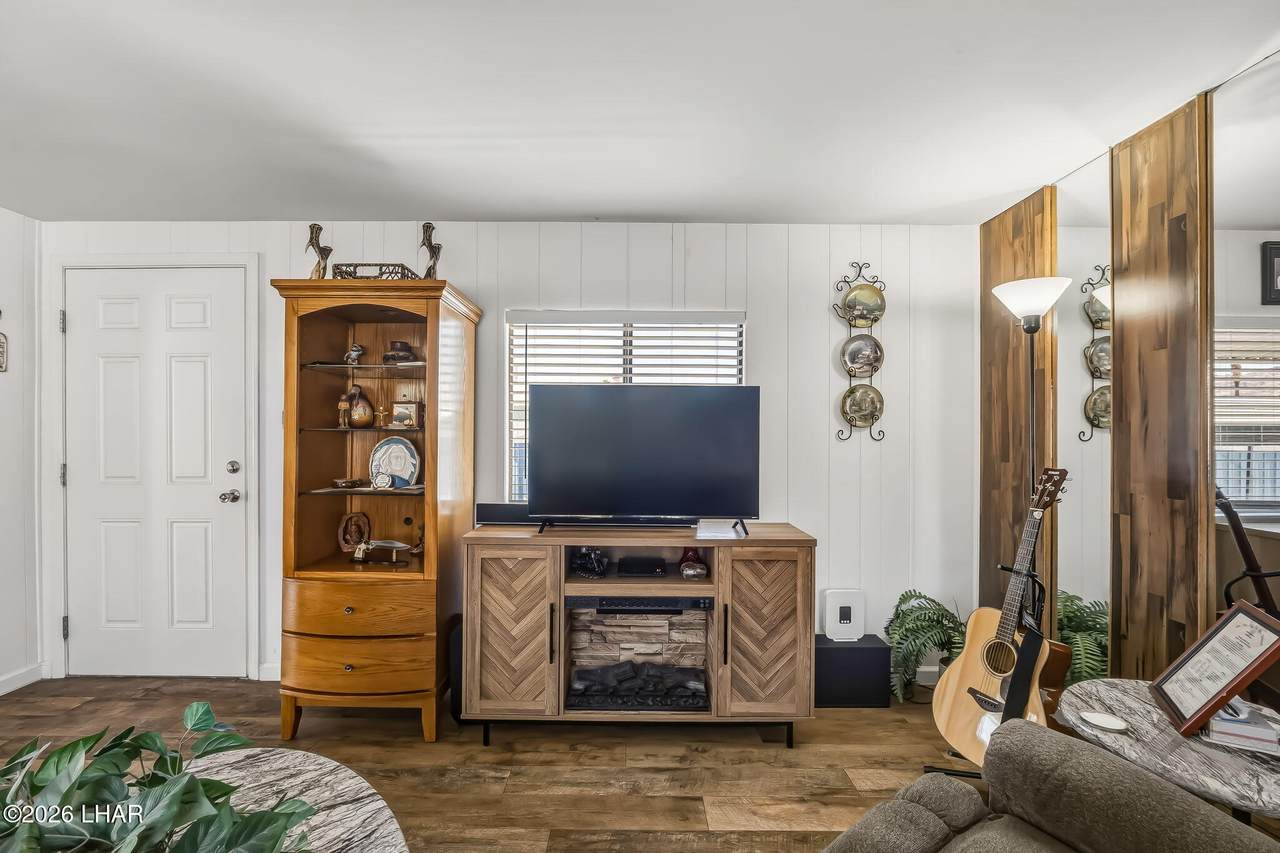 https://bt-photos.global.ssl.fastly.net/lakehavasu/1280_boomver_1_1041460-2.jpg