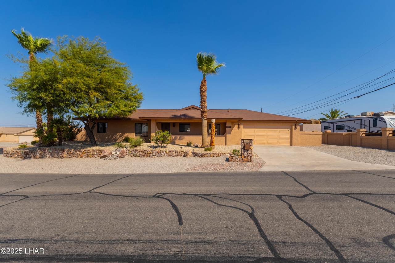 3851 Blackfoot Dr - Photo 1