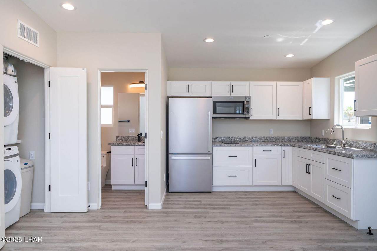 https://bt-photos.global.ssl.fastly.net/lakehavasu/1280_boomver_1_1041514-2.jpg
