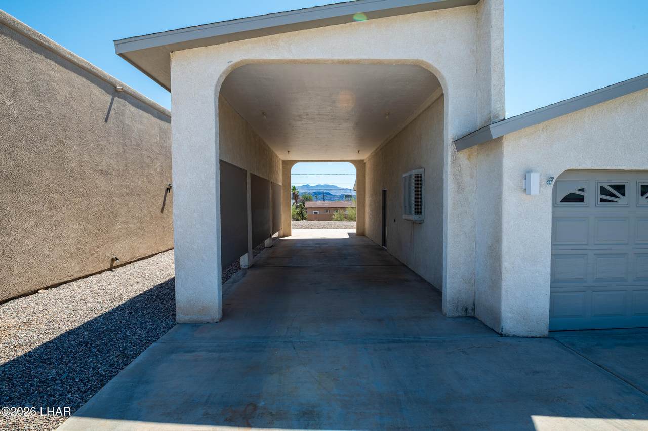 https://bt-photos.global.ssl.fastly.net/lakehavasu/1280_boomver_1_1041570-2.jpg