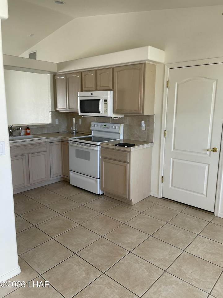 https://bt-photos.global.ssl.fastly.net/lakehavasu/1280_boomver_1_1041636-2.jpg