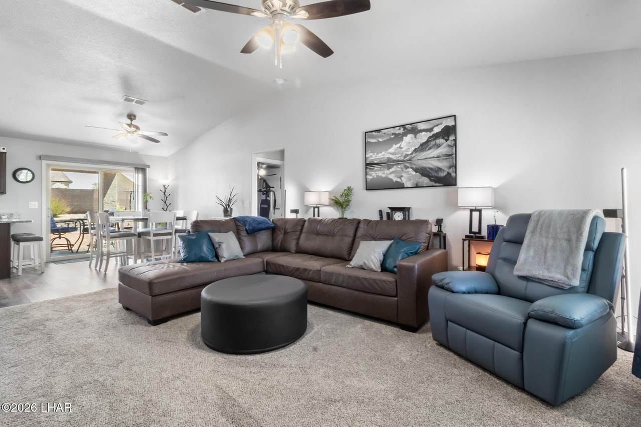 https://bt-photos.global.ssl.fastly.net/lakehavasu/1280_boomver_1_1041641-2.jpg