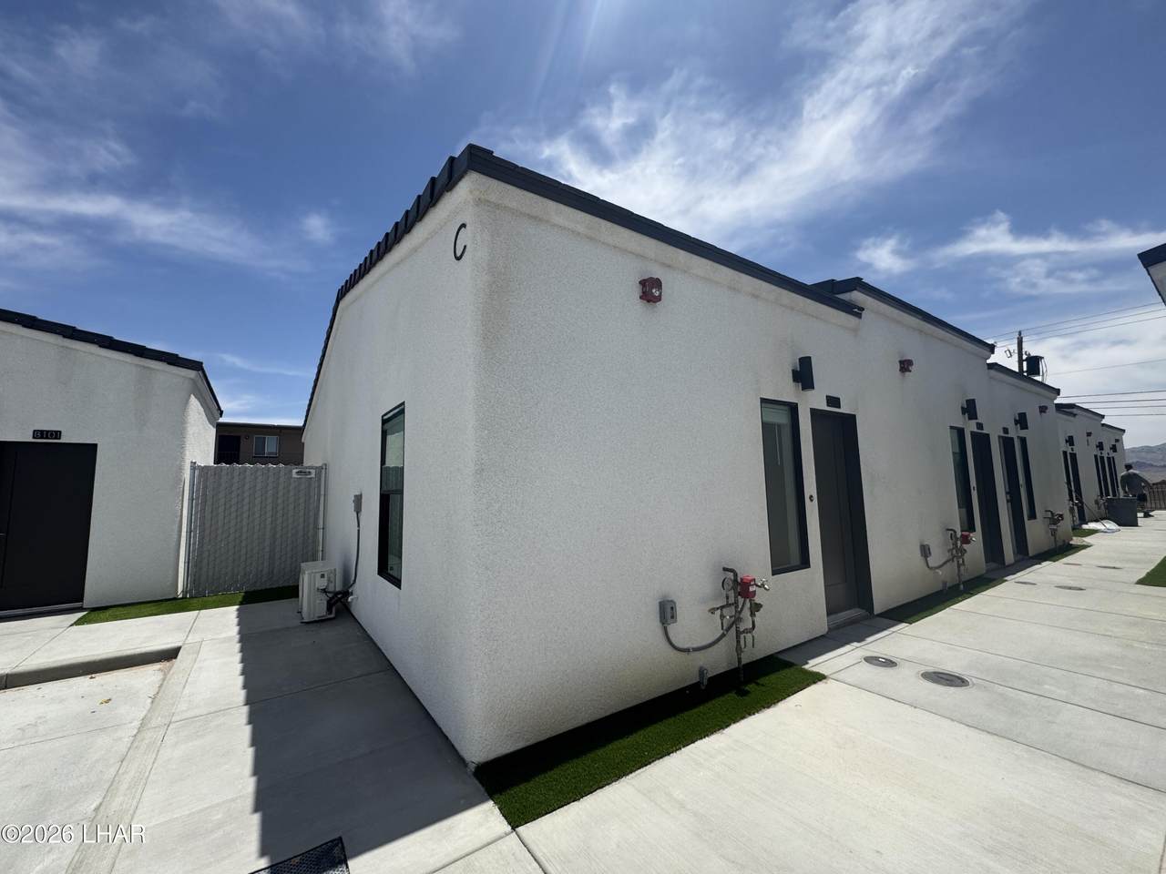 2076 Swanson Ave - Photo 1