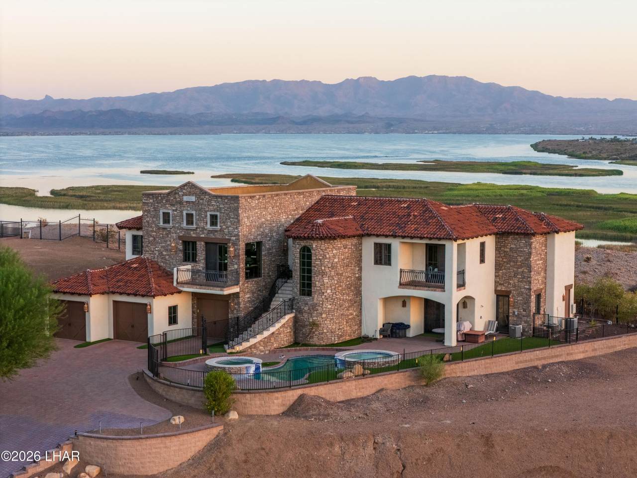 https://bt-photos.global.ssl.fastly.net/lakehavasu/1280_boomver_1_1041649-2.jpg