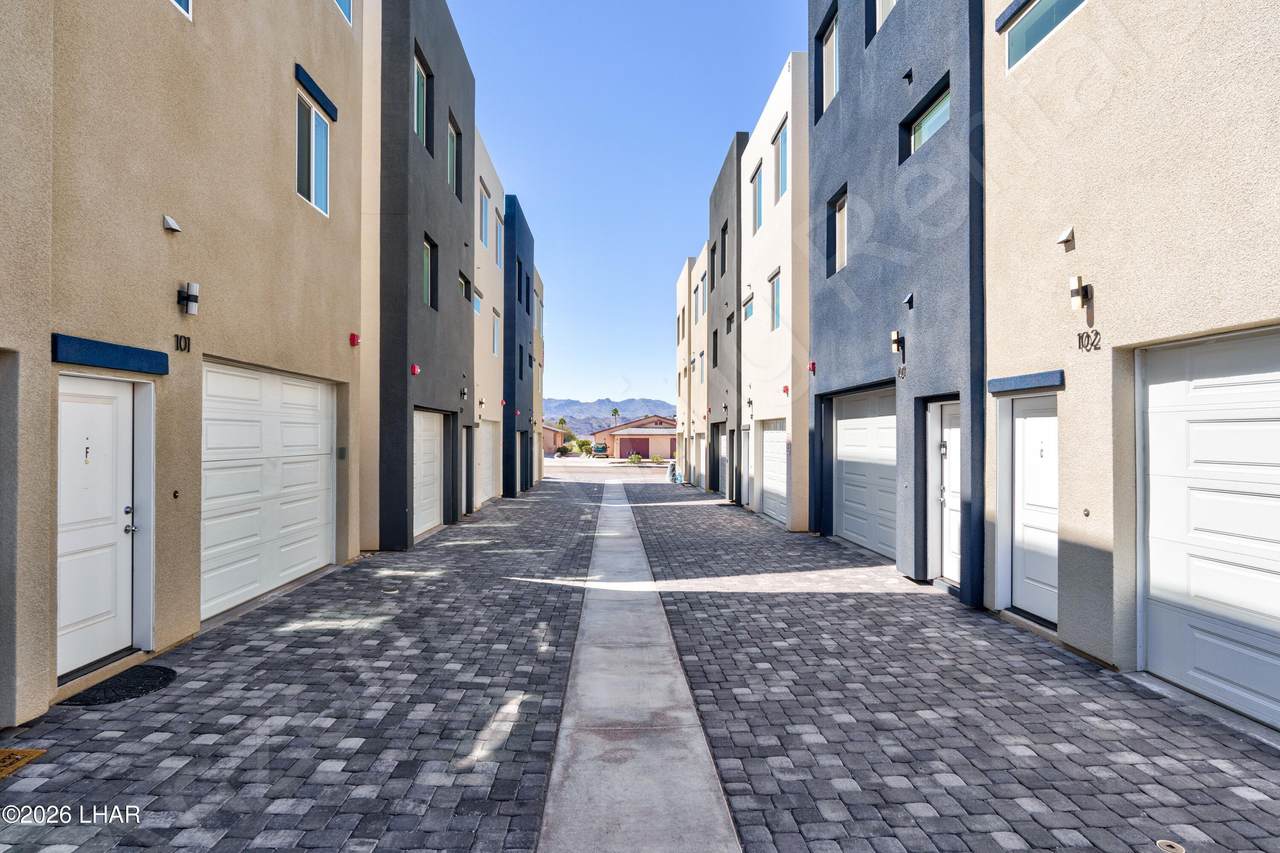 https://bt-photos.global.ssl.fastly.net/lakehavasu/1280_boomver_1_1041654-2.jpg