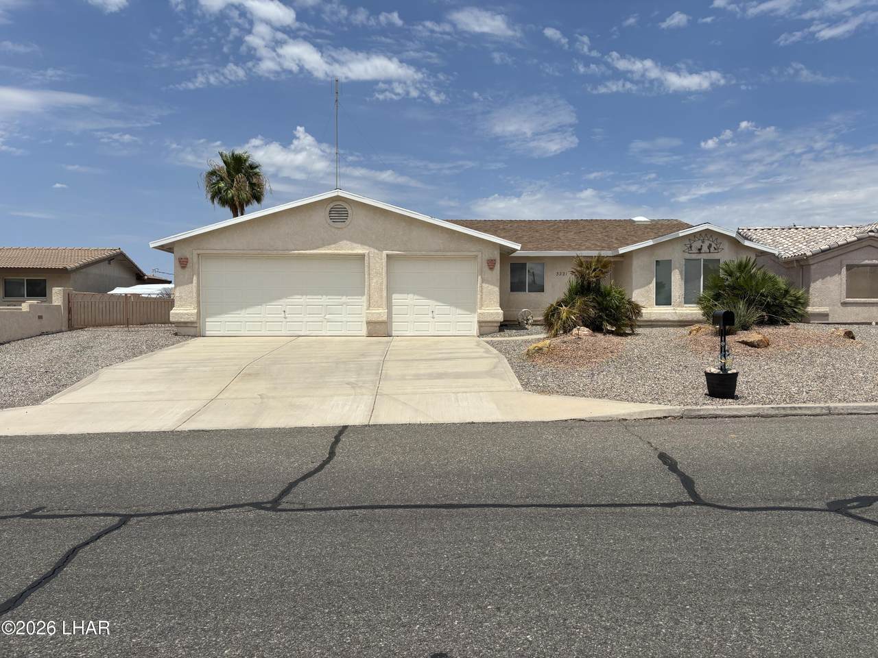 3221 Star Dr - Photo 1